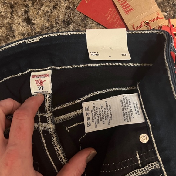 True Religion Skinny Curvy jeans - Picture 5 of 8